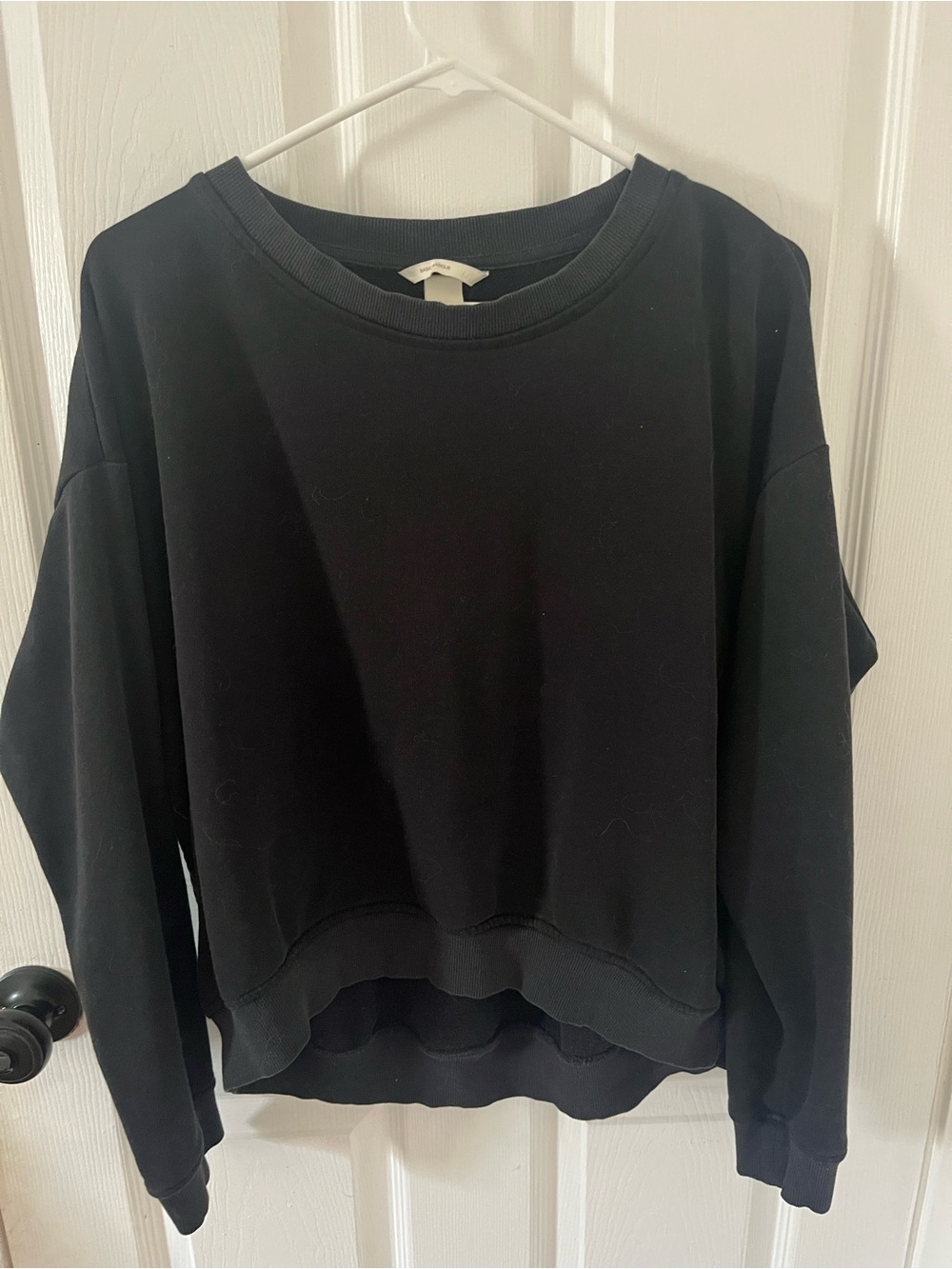 H&M basics Black Cropped Crewneck Sweatshirt S